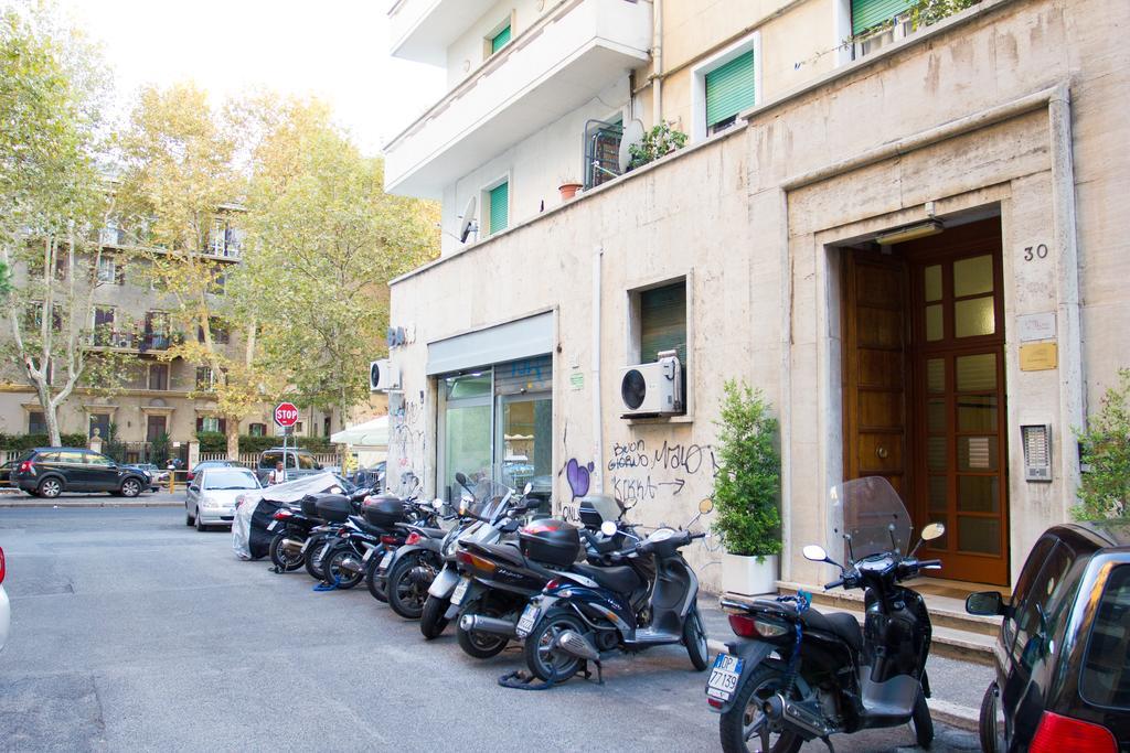 Windows On Rome Bed & Breakfast Exterior photo